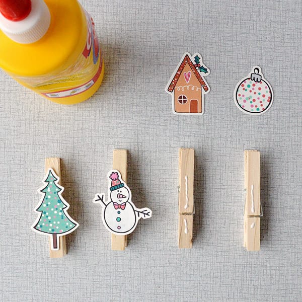 diy_christmascrackers_clothespins2